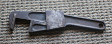 Load image into Gallery viewer, Long's Fitzall Wrench
