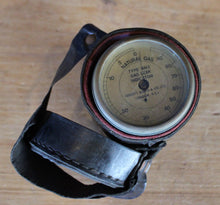 Load image into Gallery viewer, Shorts Gas Leak Indicator ABBOTT BIRKS CO LONDON SCIENTIFIC INSTRUMENT IN Case