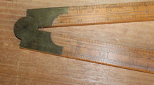 Load image into Gallery viewer, STANLEY No. 12 Boxwood and Brass Carpenter's Sliding Rule