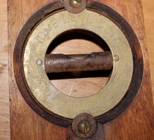 Load image into Gallery viewer, Gilbert