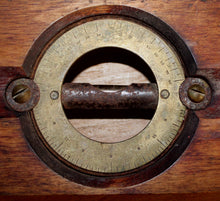 Load image into Gallery viewer, Gilbert