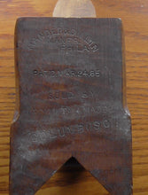 Load image into Gallery viewer, Vintage MANDER & DILLIN Beech Wood Chamfer Plane Antique