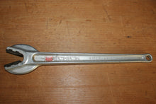 Load image into Gallery viewer, Vintage Schick Quick Grip 704 Aluminum Pipe Wrench 15&quot; L 1” - 1/2” Jaws
