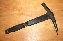 Load image into Gallery viewer, Vintage The Belden Machine Co Slate Hammer Stacked Leather Handle
