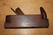 Load image into Gallery viewer, Antique Unmarked Wood Horn Handle Block Plane 8 1/4&quot;
