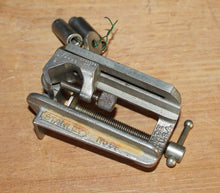 Load image into Gallery viewer, Vintage STANLEY No. 59 Doweling Jig With guides

