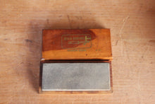 Load image into Gallery viewer, Buck Knives Washita Stone #134 Oil Knife Sharpening 5"
