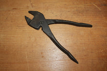 Load image into Gallery viewer, Vintage Eifel-Flash Geared Plierench Sliding Jaw Pliers (USA)
