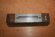 Load image into Gallery viewer, Precision level - 1 strich ausschlag 0.05 mm. pro m.
