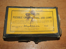 Load image into Gallery viewer, CABOLITE Flexible Graining Tool and Comb
