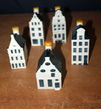 Load image into Gallery viewer, Lot of 5 KLM Delft Blue Miniature Houses - BOLS #31, #32, #39, #59 &amp; #69
