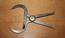 Load image into Gallery viewer, Vintage Cast Steel Internal External Lock Dividers With Locking Screw
