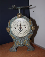 Load image into Gallery viewer, Rare Antique German Dutch HUSHALLSVAG Scale
