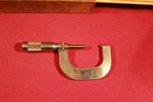 Load image into Gallery viewer, Vintage Brown &amp; Sharpe Micrometer #48
