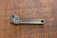 Load image into Gallery viewer, VINTAGE - (EARLY) 6 inch &quot;SPEEDNUT&quot; WRENCH Corp - SPEEDNUT ADJUSTABLE WRENCH TOOL
