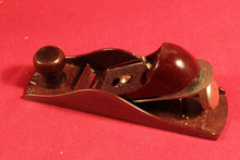 Load image into Gallery viewer, Vintage New Stanley 220 Block Plane In Original Box
