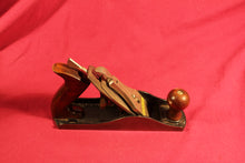 Load image into Gallery viewer, Vintage Stanley No.4 Smooth Bottom Wood Plane
