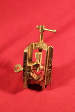 Load image into Gallery viewer, Vintage STANLEY No.59 Heavy Duty Doweling Jig Vise Collectible Clamp
