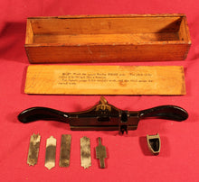 Load image into Gallery viewer, Vintage Stanley #66 Hand Beader With 6 Cutters &amp; 2 Fences In Wood Box
