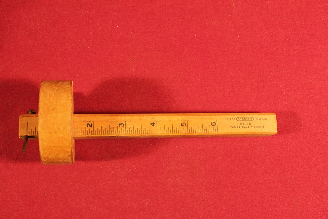 Vintage Stanley No. 65 Boxwood Triangular Head Marking Gauge